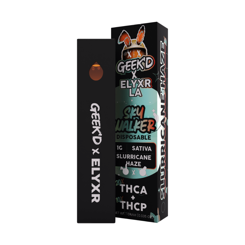 Elyxr x GEEK'D Skywalker Disposable (1000mg) - THCA + THCP - Sativa Slurricane Haze